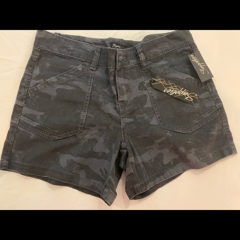 Supplies by Unionbay Alix Shorts in Galaxy Grey.  Size 10.  NWT.